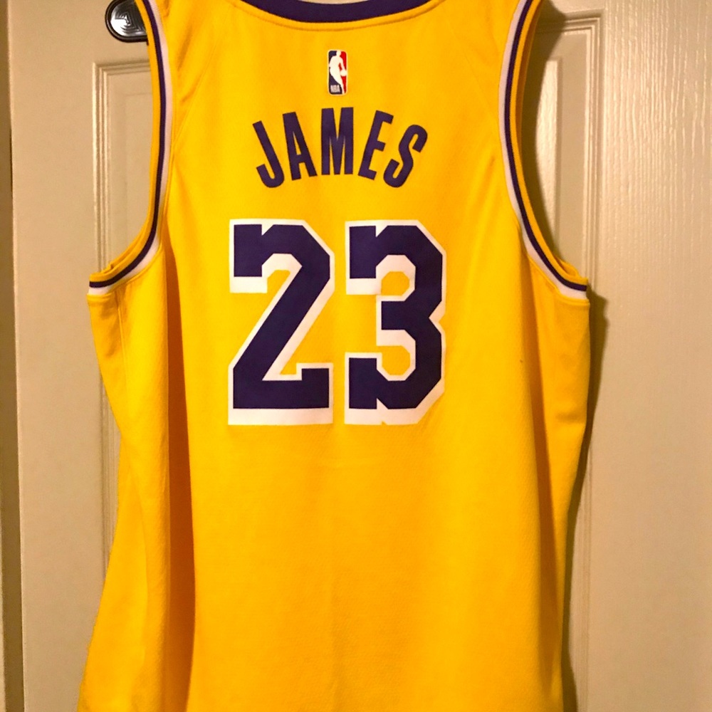 Lebron James jersey